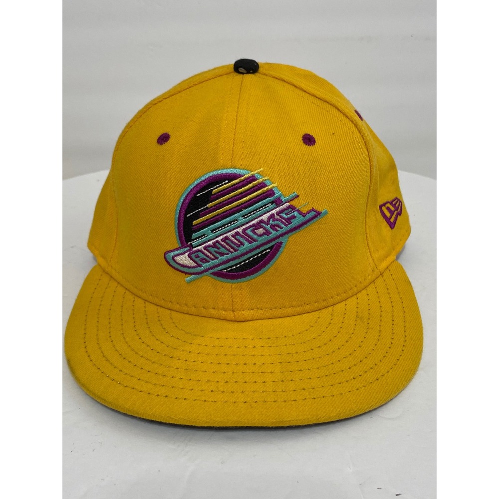 New Era 59FIFTY Vancouver Canucks Fitted Hat Yellow Purple Size 7 1/4‎ NHL Cap